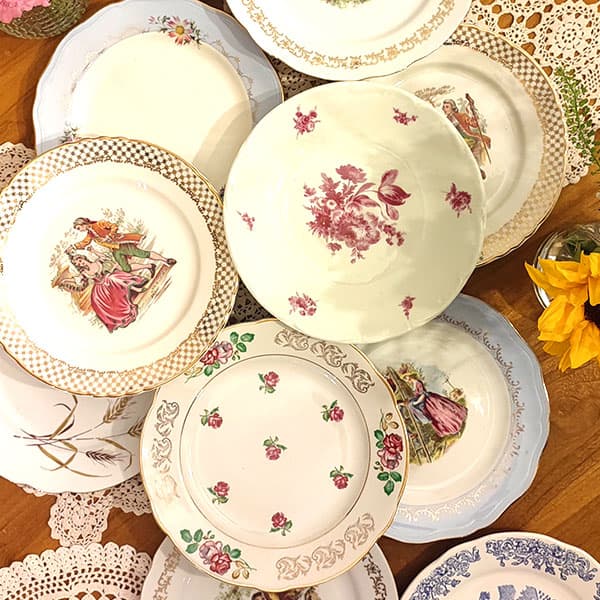 Assiettes plates