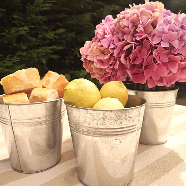 Pots et bassines en zinc